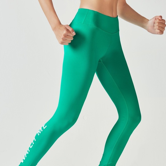 Fabletics Salar Mid-Rise Printed “Watch Me” PowerHold Legging - Picture 3 of 12